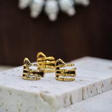 1 pieza Vintage Estilo gótico y punk Pinza de oreja sin perforación con forma de mano de calavera de metal plateado, accesorios personalizados de moda para fiestas de disfraces de Halloween, festivales de música, eventos temáticos, looks diarios y regalos únicos, Pendientes principales, Pendientes punk góticos, Pendientes/ganchos sin perforación de Halloween