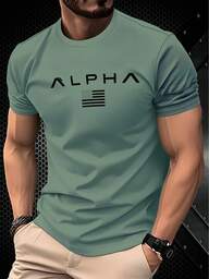 Camiseta de manga corta verde de 100% poliéster con diseño personalizado, texto "ALPHA" e impresión de logotipo minimalista, camiseta casual transpirable para hombres, tela ligera y de secado rápido para verano