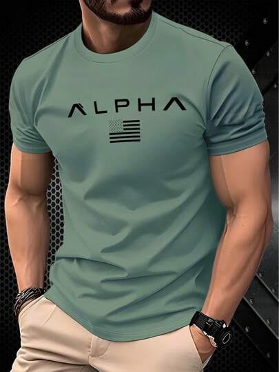 Camiseta de manga corta verde de 100% poliéster con diseño personalizado, texto "ALPHA" e impresión de logotipo minimalista, camiseta casual transpirable para hombres, tela ligera y de secado rápido para verano