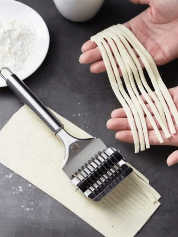 1 Máquina de hacer fideos de acero inoxidable con gancho, cuchillo para fideos, rodillo para masa, máquina de hacer fideos italianos, cuchillo de mano para masa, prensa de fideos, utensilios de cocina - Colores aleatorios, regalos perfectos para el Día del Padre, Día de la Madre, amigos, novios/novias, familia, maestros, colegas, Halloween y Navidad