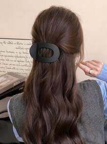 4pcs/1pc Women's 9.4cm/3.7in Large Black, White, Khaki, Brown Lightweight Plastic Hair Clips, Fashion Versatile High-End Elegant Simple Solid Color Hair Claws, Suitable For Daily Outing, Casual, Party, Beach, Commute, Vacation, Hair Styling, Washing Face, Makeup, Outfit Accessory, Hair Slide, Hair Barrettes, White Hair Accessories, Black Accessories