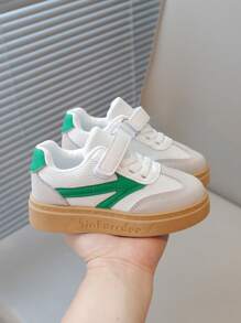 1 Paio di Sneaker Piatte Traspiranti in Rete per Ragazze, Scarpe Scolastiche con Chiusura a Strappo e Motivo a Freccia, Adatte per Corsa e Uso Casual