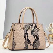 Women Shoulder Bags - 卡其 - 查看 3