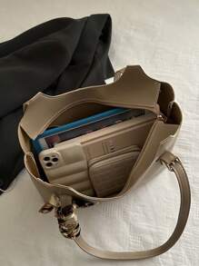 全新奢华图案百搭女士单肩托特包 - 卡其色 - 查看 9