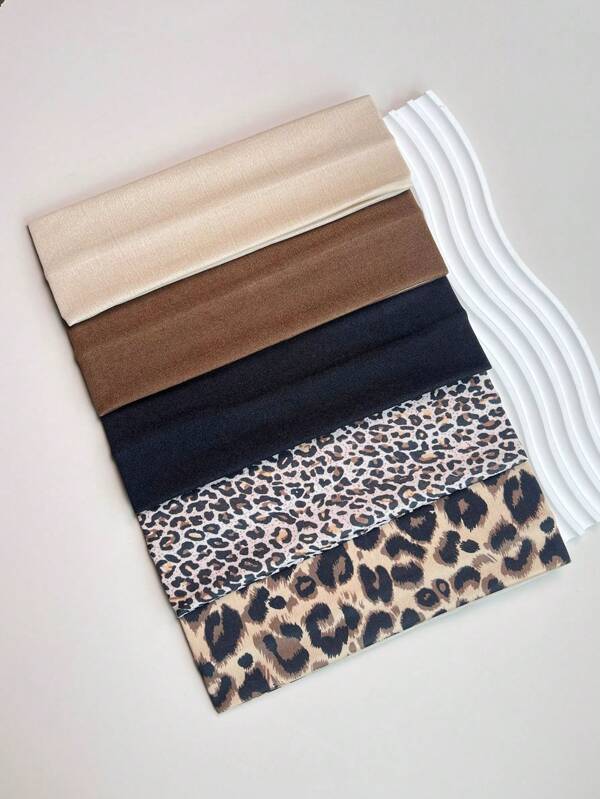 1/2/5 peças de faixas de cabelo macias e antiderrapantes com estampa de leopardo, estilo inverno e outono. Mais largas para a estação, elásticas, ideais para ioga e exercícios físicos, com faixas multifuncionais em brocado com estampa de leopardo. Perfeitas para o uso diário feminino, para a época escolar, Halloween e Natal, e como presente para meninas. Acessórios para cabelo, acessórios de beleza, acessórios para cabelos cacheados, outono, ferramentas para cabelo, acessórios femininos, itens para cabelo, outono, cabelo, acessórios para cabelo, acessórios, acessórios para cabelo femininos, viagem, acessórios para cabelo, acessórios femininos, acessório para cabelo, acessórios para cabelo femininos, ferramentas para cabelo, itens para cabelo, itens, acessórios de beleza, presentes, viagem, presentes para mulheres, itens para cabelo, lembrancinhas