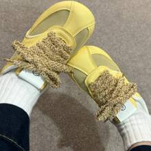 1 Pair Of Fluffy Cute INS Style Wide Lace Casual Shoe Accessory Rope For Women Shoes, Men Sneakers, Winter Shoes