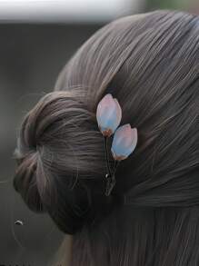 1个复古莲花四叶草U型发夹，金属材质，白色、红色、粉色、紫色、黄色可选，可爱花束造型，优雅仙女发带发梳，精致少女发饰，红色委陵菜花装饰，适合春、夏、秋、冬四季佩戴，不易褪色，长17.9厘米，酷炫夹子，不伤头皮，新年、发饰、发饰、头饰、情人节饰品、女士发饰