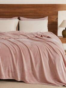 1pc All Season Polyester Warm Nap Blanket - Vibrant Solid Color, Machine Washable, Suitable For Home, Office Or Car Decor, Office Decor Blanket | Machine Washable Blanket, Home Blanket - Pink - View 2