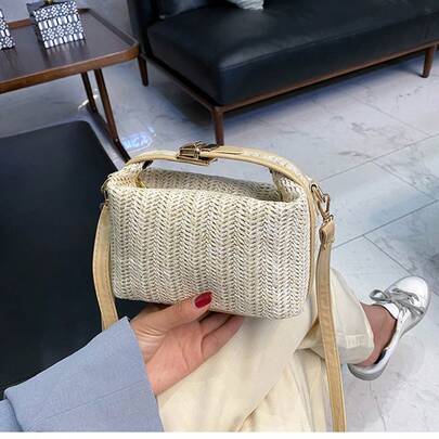 New Small Straw Handbag Shoulder Bag Woven Bucket Crossbody Bag Casual Seaside Beach Bag Handle Tote