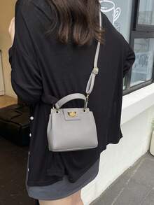 Fashionable Commuter Bag, Lightweight Luxury Ladies Handbag, Elegant Shoulder Tote Bag, High-End Versatile, Suitable For Work