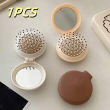 1 Peine compacto y portátil plegable con espejo integrado y masajeador de cuero cabelludo, cepillo de aire con cojín de aire, compañero de viaje, mini peine portátil para mujeres - Peine de viaje plegable ligero con diseño de masaje del cuero cabelludo y cojín de aire, herramientas para el cabello, artículos para el cabello, esenciales de viaje, barbero, estilista, accesorios de barbería, Día de San Valentín, suministros para el cabello, estilista de cabello, barbería, salón, artículos esenciales para vacaciones, productos para el cabello, barbería, regalo de San Valentín, artículos esenciales de viaje para mujeres, herramientas de estilista de cabello - Blanco - Ver 3