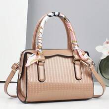 Women Shoulder Bags - 卡其 - 查看 1