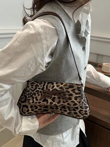 Tas bahu baru ini memiliki desain yang sederhana dan bergaya, dihiasi dengan motif leopard dan kontras warna yang mencolok. Desainnya dapat dilipat, sehingga dapat digunakan sebagai tas genggam maupun tas bahu. Sangat cocok untuk kegiatan sehari-hari, berbelanja, ke kantor, pesta, liburan, dan perjalanan singkat. Warnanya merah anggur (burgundy), menjadikannya sangat serbaguna. - Coklat - View 3