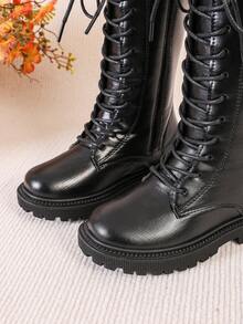 1 par de botas altas básicas de princesa de suela gruesa y cálida, con cierre de cordones y cremallera, puntera redonda, de piel sintética suave y cómoda, en color negro, para niñas adolescentes de 3 a 15 años, adecuadas para uso casual diario al aire libre en otoño/invierno