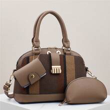 Women Shoulder Bags - 深卡其 - 查看 2