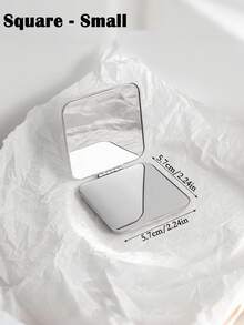 迷你镜，可折叠双面化妆镜，不锈钢材质，便携，适合女生和学生随身携带。防摔化妆镜，适合购物、学生宿舍、旅行等场合，方便携带，可用于化妆、房间装饰、梳妆台、旅行、卧室、化妆配件、镜子、化妆镜、迷你镜、粉盒镜、小镜子、手持镜、价格实惠、圣诞礼物、化妆品、化妆工具、便宜货、礼物、女士礼物、圣诞礼物、赠品、旅行、便宜货、旅行必备品。 - 銀色 - 查看 13