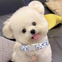 1 pieza Collar con estampado de perro de dibujos animados - Collar de poliéster suave y cómodo de longitud ajustable con estampado de mariposa, regalo para mascotas adecuado para perros pequeños y grandes, uso en interiores y exteriores, uso diario, fotografía, fiesta de cumpleaños y boda, unisex, durable anillo en D y colgante con forma de corazón - Púrpura malva - Ver 3