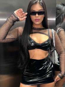 Saia de Vinil Lisa Feminina – Look Ousado para Balada e Noite