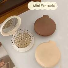 1 Peine compacto y portátil plegable con espejo integrado y masajeador de cuero cabelludo, cepillo de aire con cojín de aire, compañero de viaje, mini peine portátil para mujeres - Peine de viaje plegable ligero con diseño de masaje del cuero cabelludo y cojín de aire, herramientas para el cabello, artículos para el cabello, esenciales de viaje, barbero, estilista, accesorios de barbería, Día de San Valentín, suministros para el cabello, estilista de cabello, barbería, salón, artículos esenciales para vacaciones, productos para el cabello, barbería, regalo de San Valentín, artículos esenciales de viaje para mujeres, herramientas de estilista de cabello - Blanco - Ver 2