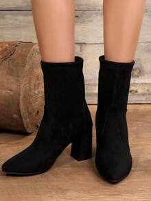 Damskie botki z okrągłym noskiem i grubym obcasem, modne i uniwersalne, krótkie, wygodne na jesień/zimę