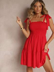 棉质连衣裙，配有松紧带和系带