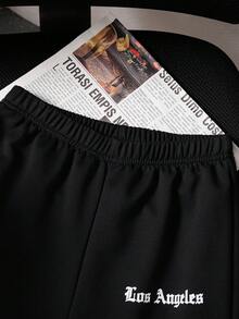 Ein stilvolles und attraktives Set aus Rundhals-Sweatshirt mit Buchstaben-Aufdruck und langen Ärmeln für Jungen, mit einzigartigem Design und bequemem Stoff, perfekt für Outdoor-Urlaube und Lässig Kleidung im Herbst und Winter