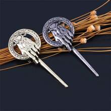 1pc Vintage Hand Of The King Metal Brooch Pin Badge Retro Punk Style Movie And Clothing Accessories