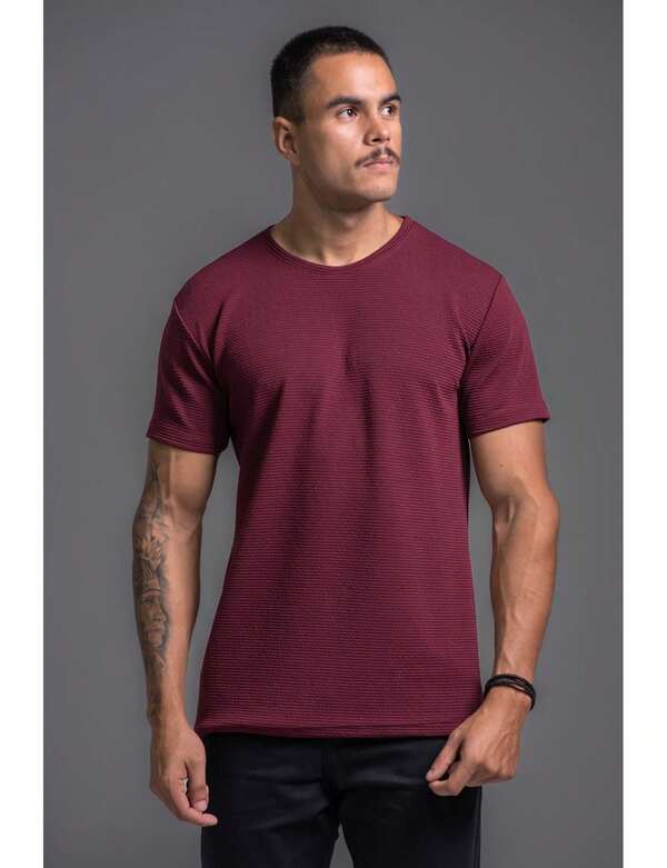 Camiseta Lisa Não Amassa Manga Curta Roupa Masculina Verão Confortável Dia a Dia Casual Estilosa