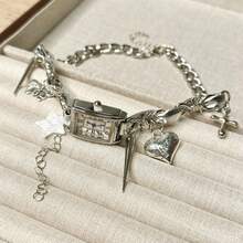 1pc Vintage Market Exaggerated Personalized Multi-Element Clock Rivet Necklace, Heart-Shaped Niche Design Pendant Choker Necklace - Multicolor - View 2