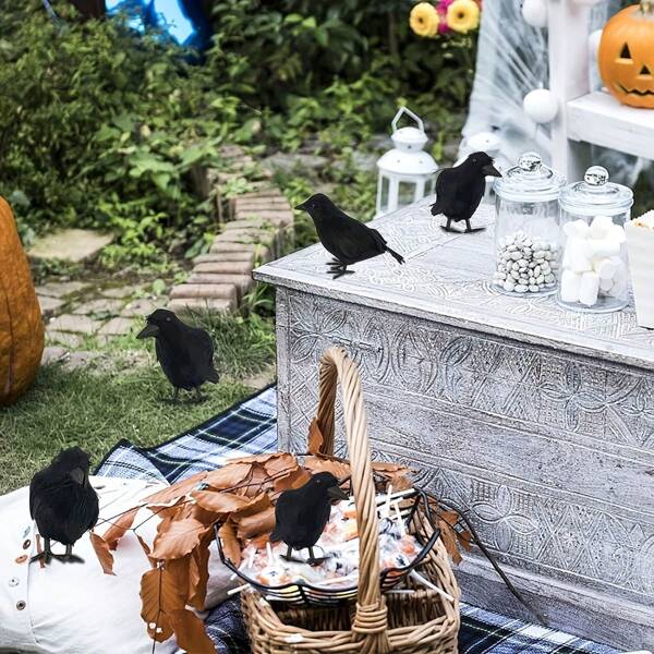 Retro Black Crow Suit With Realistic Artificial Feathers-Halloween Handmade Jewelry Party Decoration Props, Simulation Touch Plastic Crows Seasonal Indoor Decoration Halloween Props Flocking Crows Halloween Ornaments Terror Decoration Props.