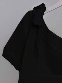 法式不对称领口短袖针织上衣，设计感十足的修身夏季衬衫 - 黑色 - 查看 9