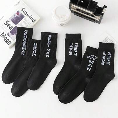 1 双男士时尚伴郎字母图案小腿袜，透气棉混纺舒适休闲男女通用袜子，适合男士户外穿着，四季皆宜。最佳伴郎婚礼袜 - 中筒长度，趣味求婚和订婚新奇袜子，适合伴郎和新郎，黑色带白色文字，涤纶针织面料，手洗或干洗，伴郎礼物