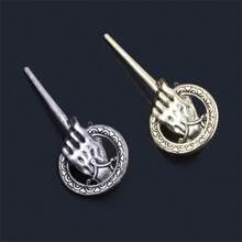 1pc Vintage Hand Of The King Metal Brooch Pin Badge Retro Punk Style Movie And Clothing Accessories