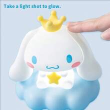 Miniso Đồ trang trí hình đám mây Cinnamoroll của Sanrio, chất liệu mềm mại, đèn LED tích hợp, thiết kế dạng bóp, lý tưởng để giảm căng thẳng, trang trí phòng ngủ và làm quà tặng (1 chiếc) - trắng - Xem 4