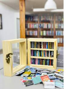 1 Set Anxiety Bookcase Mini Book, (Including 100/70pcs Mini Books) Decorations House Decoration, DIY Craft, Accessories Mini Miniature Model,Suitable As A Holiday Gift, Day; Father's Day; Mother's Day, Thanksgiving; Halloween; Christmas; New Year's Day. - Multicolor - View 3