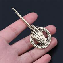 1pc Vintage Hand Of The King Metal Brooch Pin Badge Retro Punk Style Movie And Clothing Accessories