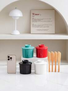 1 Set Ceramic Round Butter Dish With Lid & Wooden Spoon, Nordic Style Minimalist Solid Color Ceramic Butter Pot, Cheese Storage Container, Kitchen & Dining Ceramic Butter Dish With Lid & Wooden Butter Knife