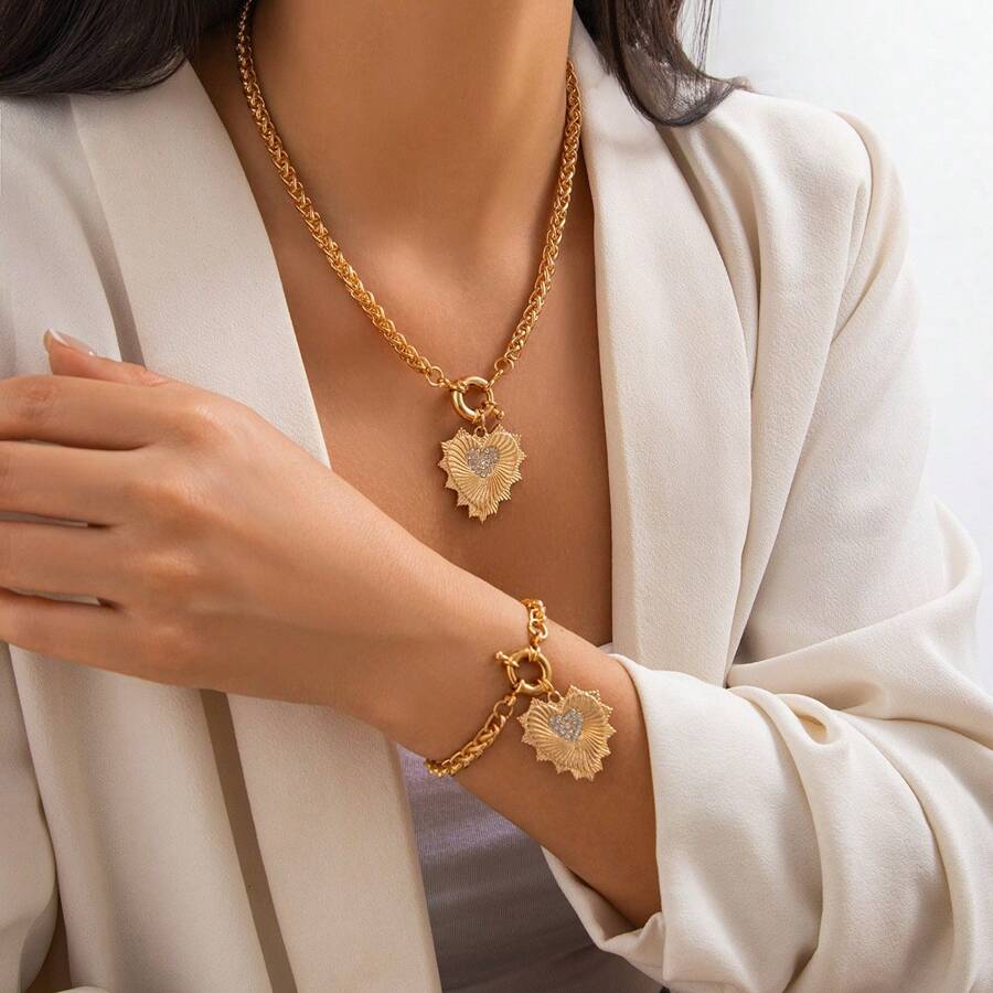 Inlaid Diamond Heart Metallic Pendant Necklace Light Luxury Style Spring Buckle Collarbone Chain Set Women Adjustable Bracelet Jewelry - 02 金色手鍊 2583 - 查看 1