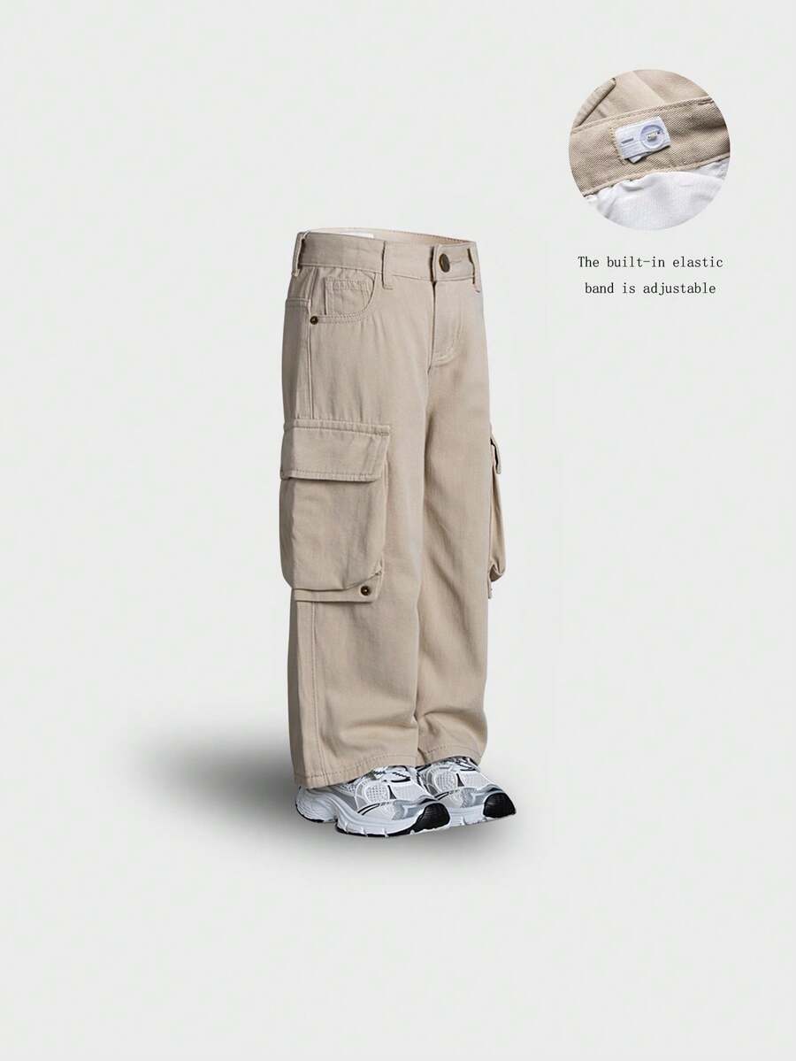 年轻男孩米色阔腿工装牛仔裤，多口袋百搭可调节腰部米色牛仔工作裤，返校