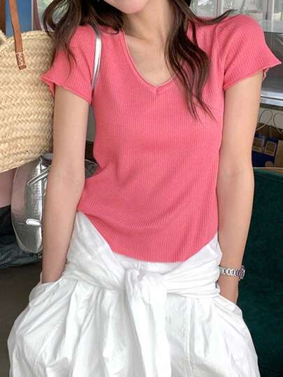 纯色V领短袖学院风修身针织上衣，女款，春夏季