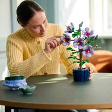 LEGO 10372 Botanicals Hibiscus Building Kit - 10372 - View 8