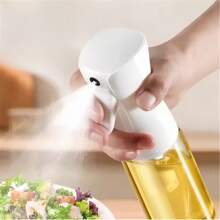 1 sticlă de pulverizare cu ulei de măsline, fabricată din material PET, potrivită pentru a conține diverse lichide, aplicabilă pentru grătar în aer liber, grătar, alimente cu conținut scăzut de grăsimi, salată, bucătărie, grătar, friteuză cu aer și camping, potrivită pentru femei, grătar ușor de acasă, pulverizator, sticlă de pulverizare reîncărcabilă. Gadget de bucătărie, accesoriu de bucătărie, sezonul de întoarcere la școală (culoare și stil aleatoriu)