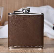 Cantil de couro personalizado para homens, presentes para padrinhos, presentes para o melhor homem, cantil de couro para bolso, cantil gravado personalizado para padrinhos, cantil de casamento, presente gravado para o pai, presente para o noivo, presentes para o namorado, presentes para o marido, presentes exclusivos para padrinhos de casamento e despedida de solteiro, presente para o pai, multifuncional, ornamental, reutilizável, requintado, elegante, de alta qualidade, colorido, moderno, personalizado, único, cantil personalizado, ambiente acolhedor, decoração de Natal