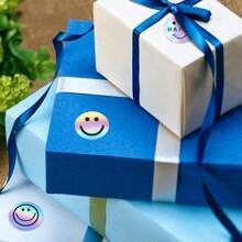 500pcs/Roll Holographic Rainbow Smiling Face Stickers, Round Label Stickers For Books, Stationery, Gifts, Cookies, Cakes, Waterproof Stickers For Cards, Envelopes, Wedding Supplies