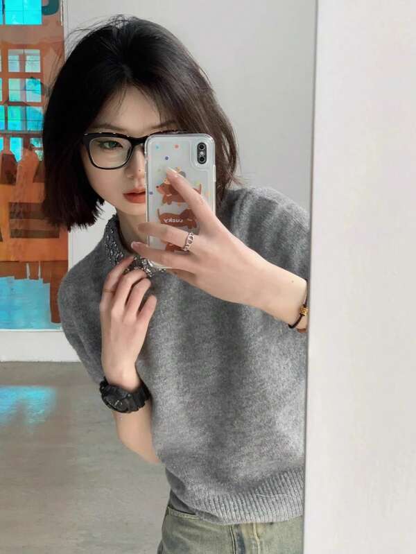 Áo len dệt kim cổ tròn tay ngắn màu xám trang trí đá Rhinestone rộng rãi thường ngày, ngọt ngào cho phụ nữ mùa hè
