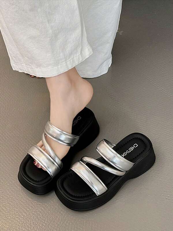 Sandals Summer Elegant Platform Clogs Women's Soft Sole Versatile Comfortable 2025 New Model