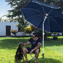 1 szt. Wytrzymały, regulowany uchwyt na parasole – solidna kotwa śrubowa, odpowiedni do flag, parasoli, wędek, uniwersalny do użytku na zewnątrz, na plaży, na glebie i trawniku, przenośny, odporny na warunki atmosferyczne, łatwy w montażu