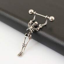 1pc Stainless Steel Skull Hoop Earrings, Retro Avant-Garde Style, Long-Lasting Color, Suitable For Halloween And Daily Wear