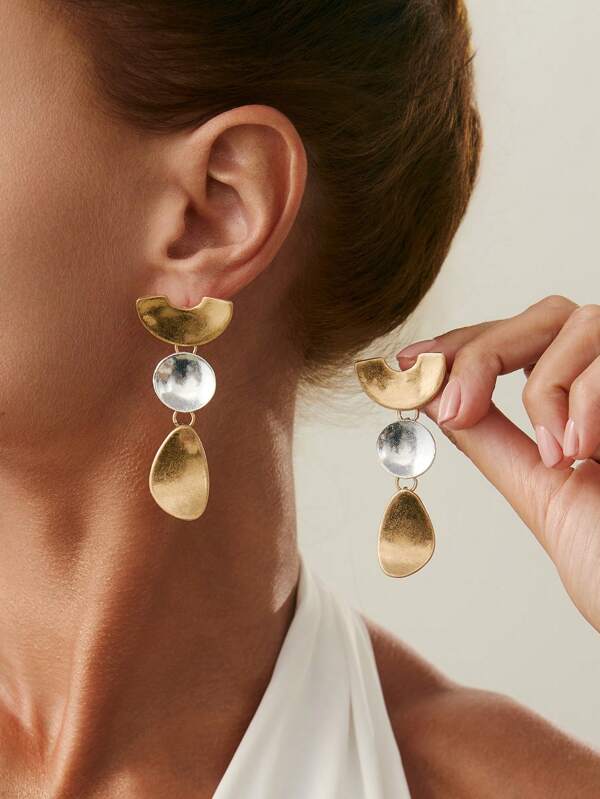 1 par de pendientes asimétricos con patrón geométrico vintage, adecuados para el uso diario de las mujeres