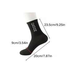1 双男士时尚伴郎字母图案小腿袜，透气棉混纺舒适休闲男女通用袜子，适合男士户外穿着，四季皆宜。最佳伴郎婚礼袜 - 中筒长度，趣味求婚和订婚新奇袜子，适合伴郎和新郎，黑色带白色文字，涤纶针织面料，手洗或干洗，伴郎礼物 - 黑色 - 查看 8